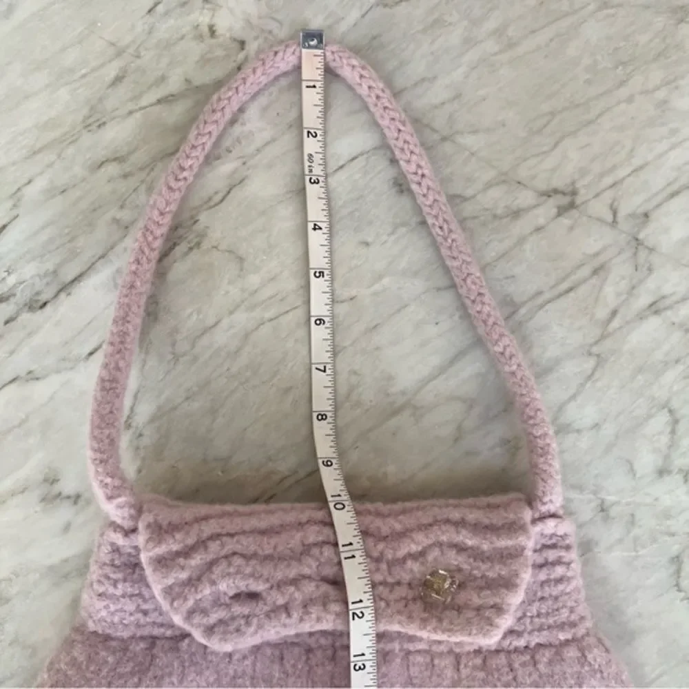 N/A hand knit